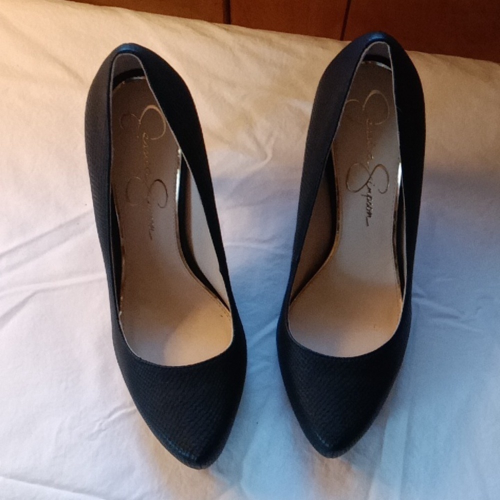 Jessica Simpson size 8 black women's heels